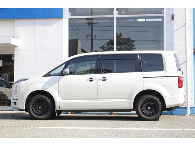 MITSUBISHI DELICA D:5 P