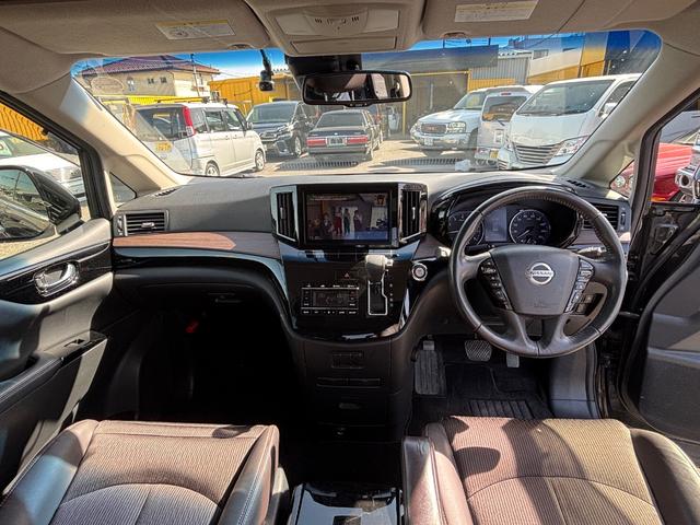 NISSAN ELGRAND 250HIGHWAY STAR S
