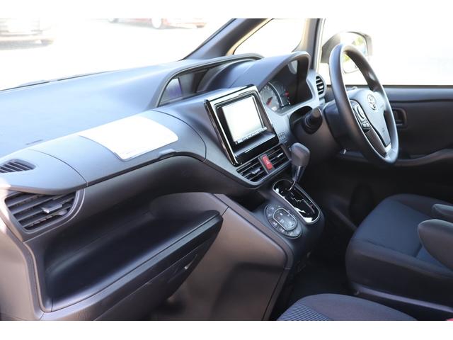 2021 TOYOTA NOAH X
