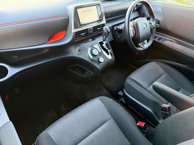 TOYOTA SIENTA G