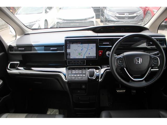HONDA STEPWAGON E:HEV MODULO X HONDA SENSING