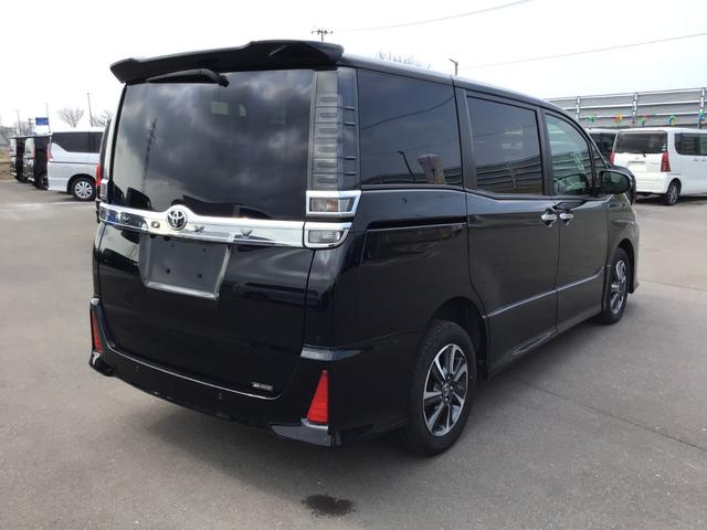 2021 TOYOTA VOXY ZS KIRAMEKI III